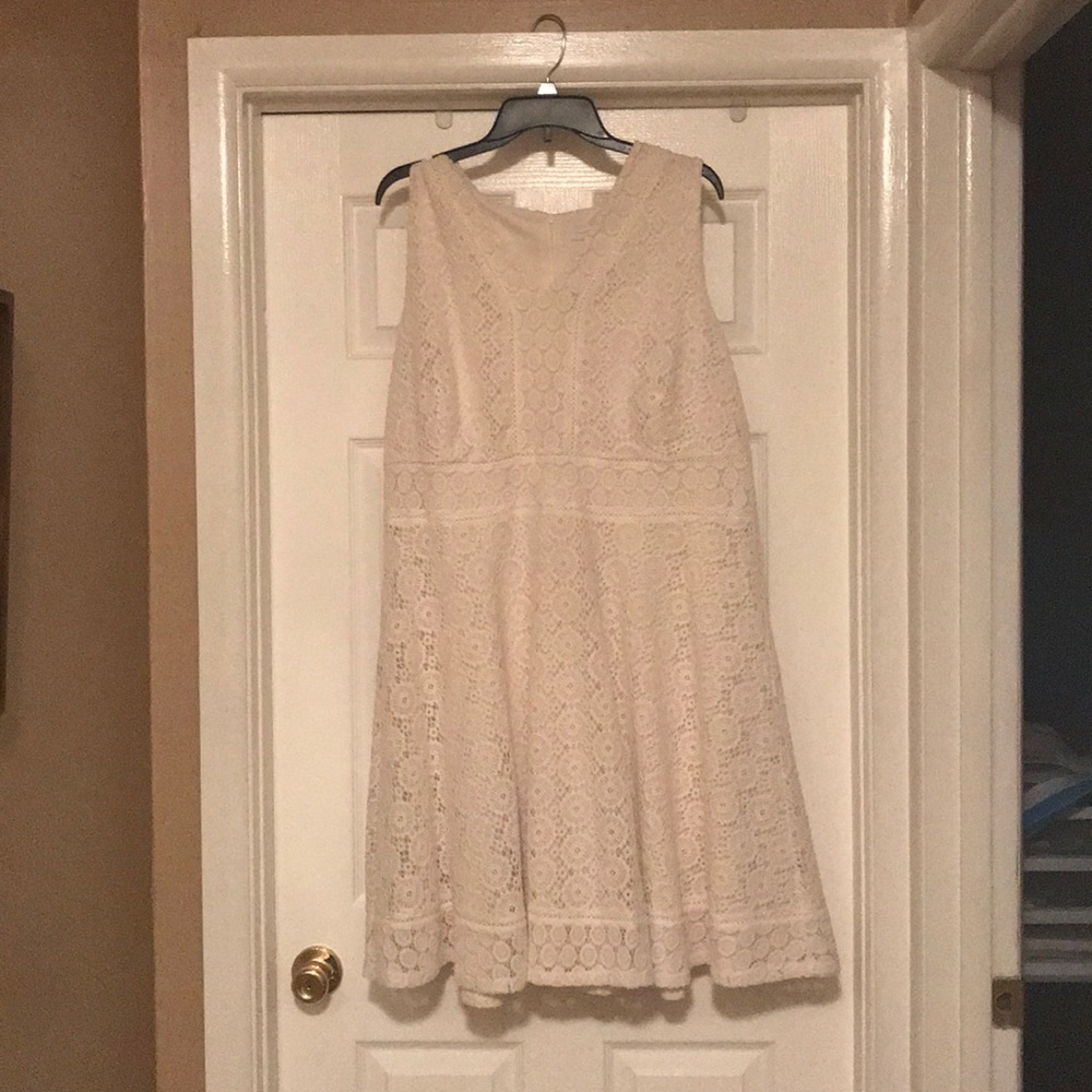 Cute Vintage cream sleeveless summer dress